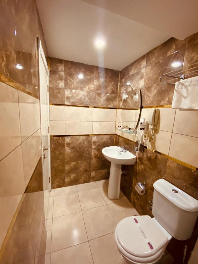 Adora Hotel Cafe & Restaurant Isztambul Kültér fotó